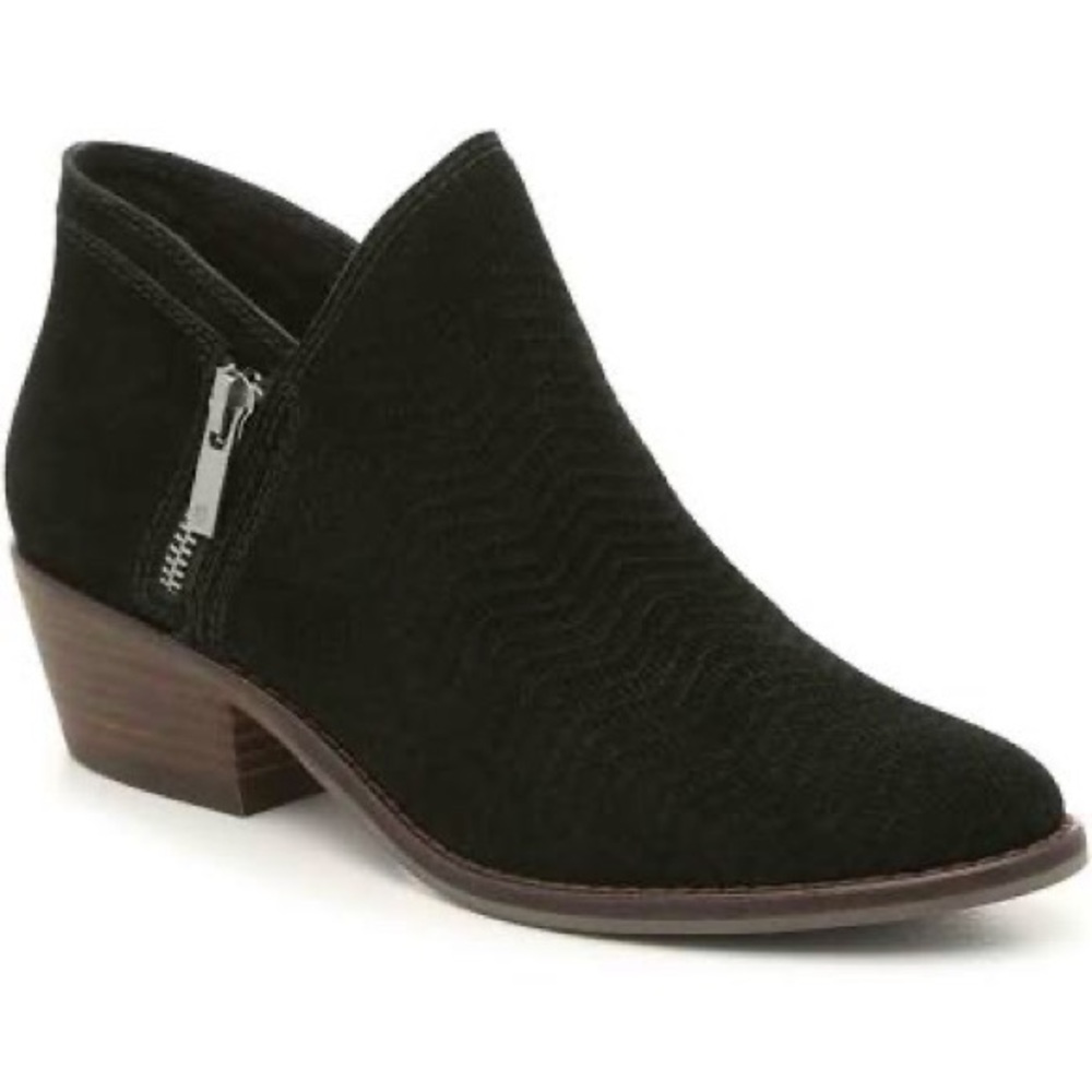 Lucky Brand Fhuna embossed suede bootie.  Size 7.5